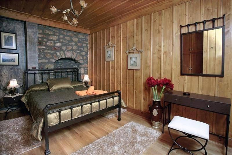 Despotikon Dimitsana Guest House - Ξενώνας Δεσποτικόν Αντωνόπουλου ภายนอก รูปภาพ